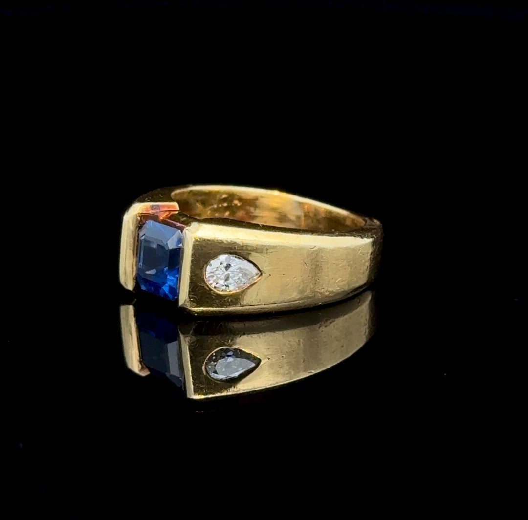 Vintage Van Cleef & Arpels  Sapphire, Diamond, 18k Gold Ring