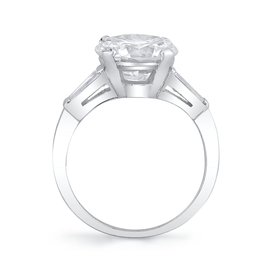 "Round Brilliant" Diamond, Platinum Ring